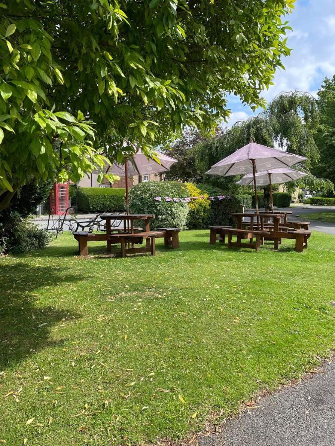The Finch Hatton Arms Sleaford Exterior photo